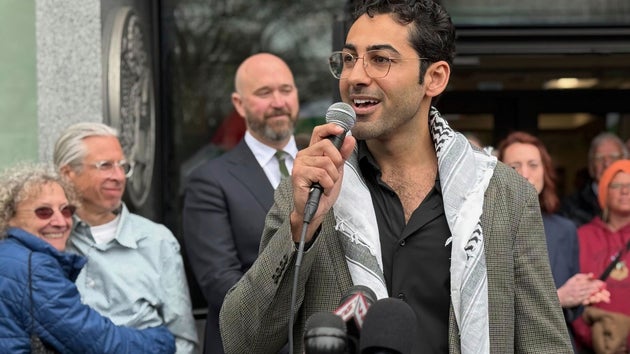 U.S. Appeals Court Overturns Release Of Palestinian Activist Arrested At Citizenship Interview