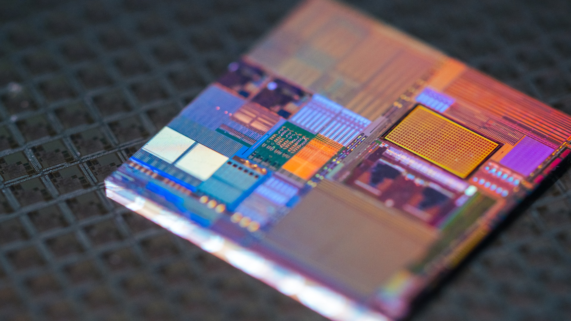 Micro-transfer printing lets silicon photonics combine multiple materials at scale