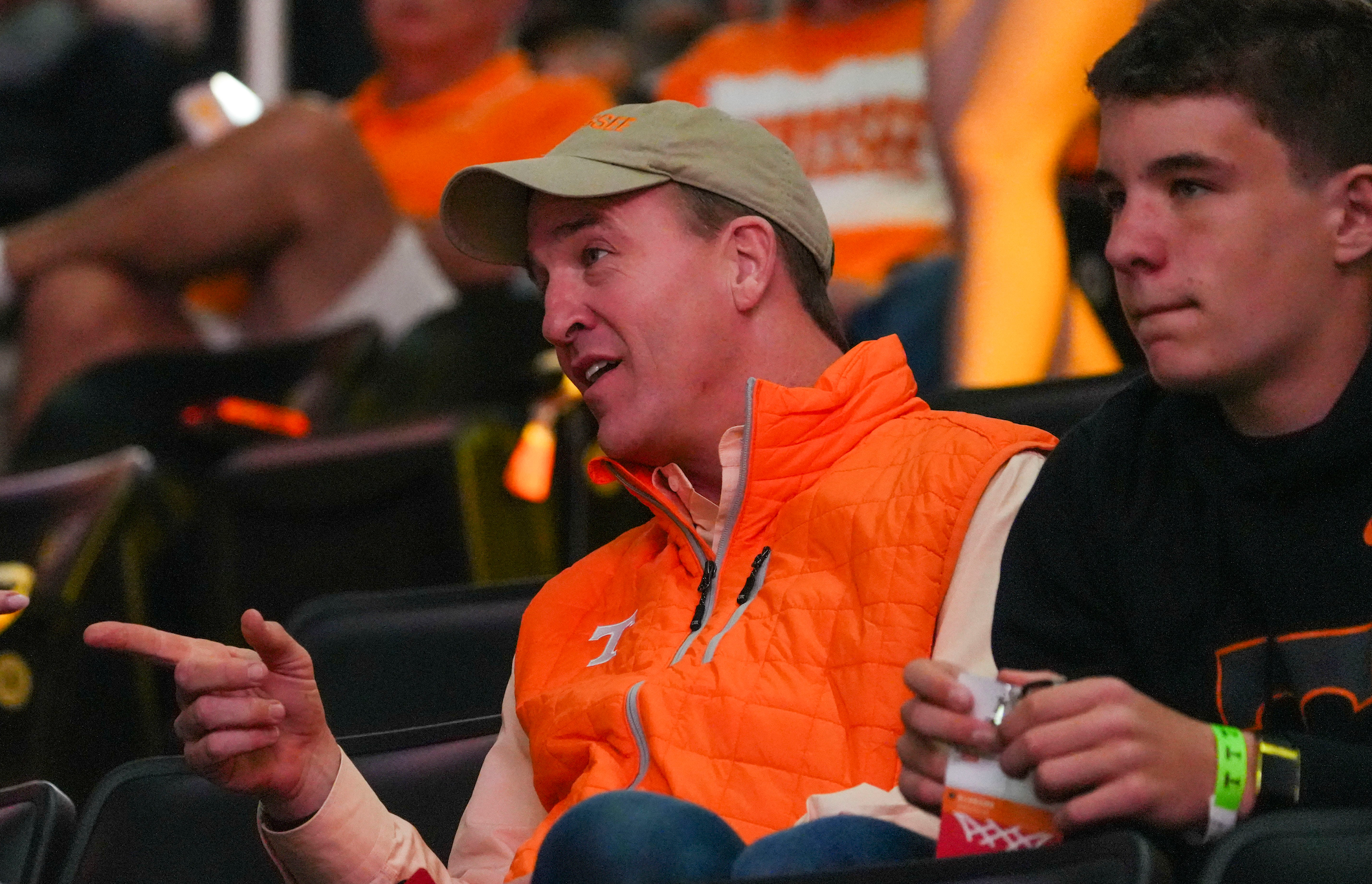 Peyton Manning's son Marshall, a 2030 QB recruit, just got caught up in an unfortunate media storyline