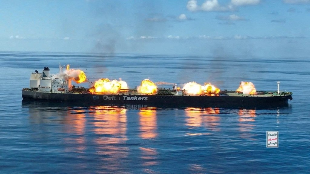 : Explosions on Sounion oil tanker in Red Sea