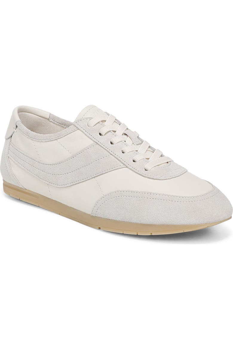 La Runner Sneaker