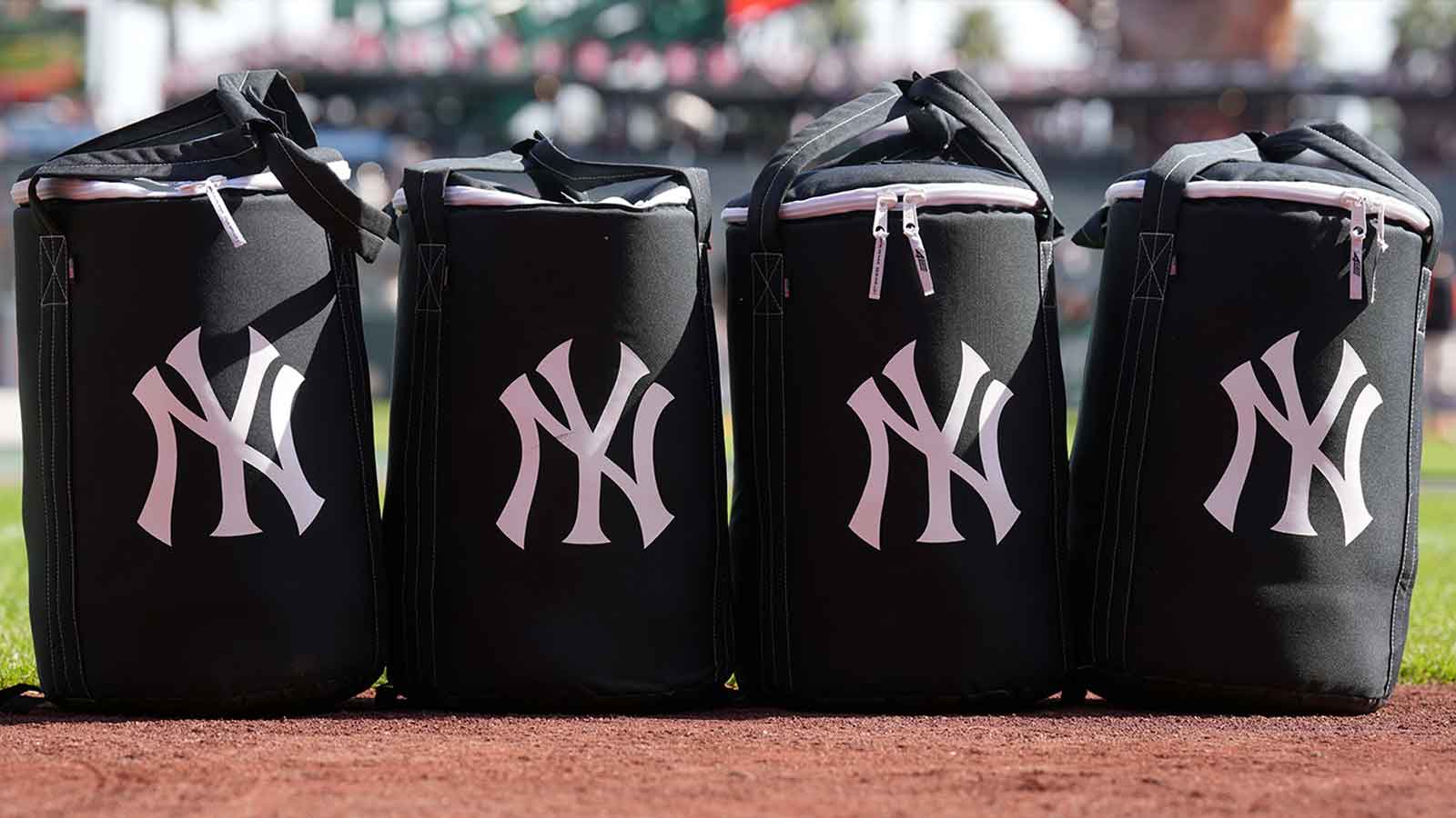 MLB rumors: Yankees 'salivating' to make this trade, but there's AL East competition