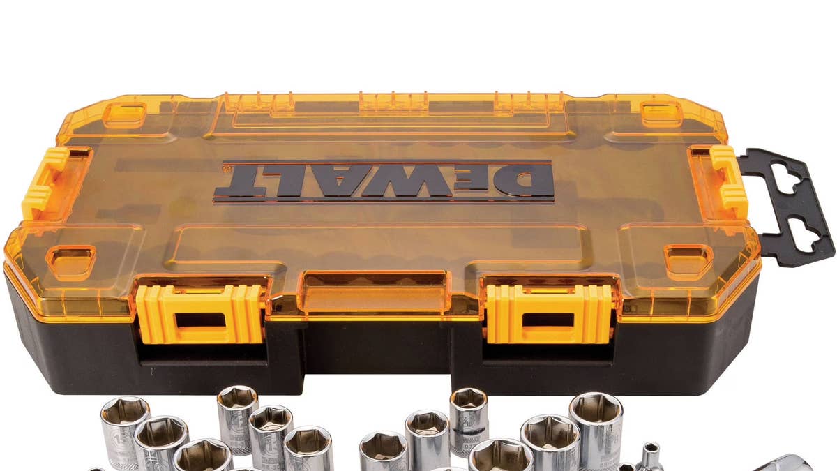 dewalt--inch-and--inch-drive-socket-set