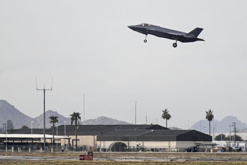 After landing, United Airlines said that it “arranged for buses to take our customers to Phoenix Sky Harbor Airport