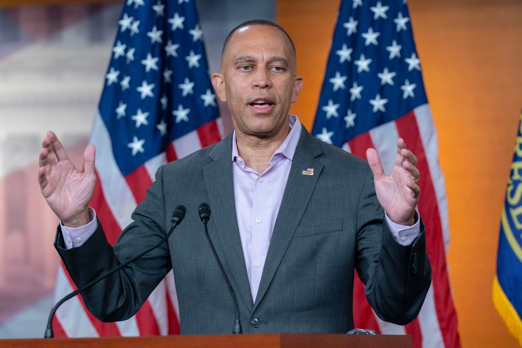 100 DSA, Dem lawmakers sign letter pushing Schumer, Jeffries to hop on ‘Abolish ICE’ bandwagon
