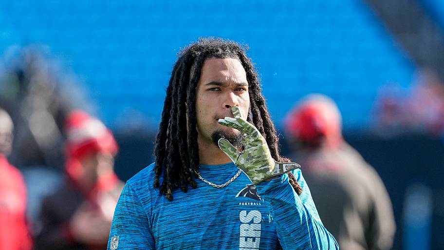 Panthers RB Jonathon Brooks pregame