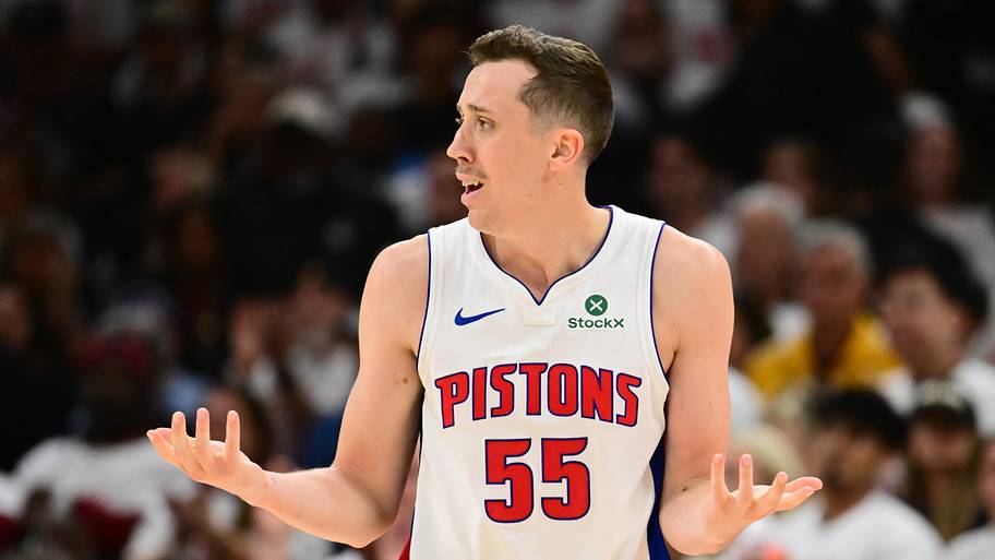 Detroit Pistons Duncan Robinson NBA team blockbuster trade Cade Cunningham deadline deal contract