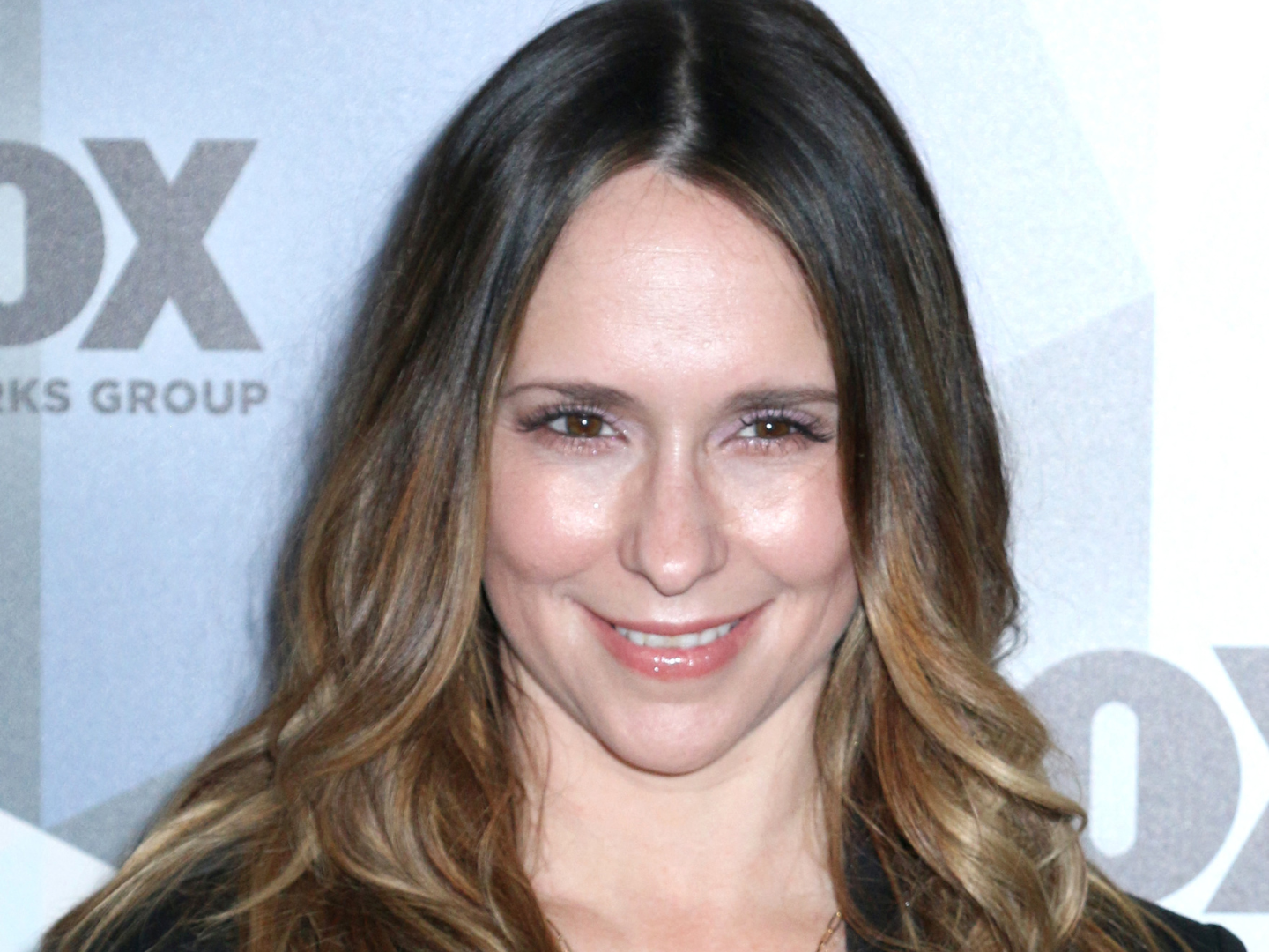 Jennifer Love Hewitt debuts ‘gorgeous’ hair transformation for TV show