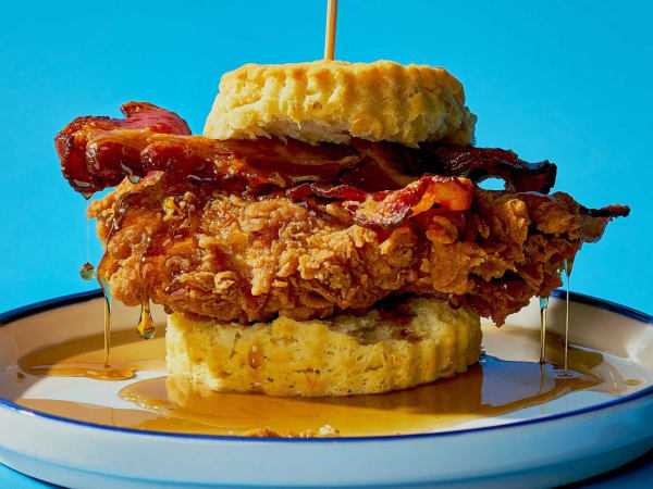 Cracker Barrel pulls plug on 3 San Antonio biscuit sandwich spots