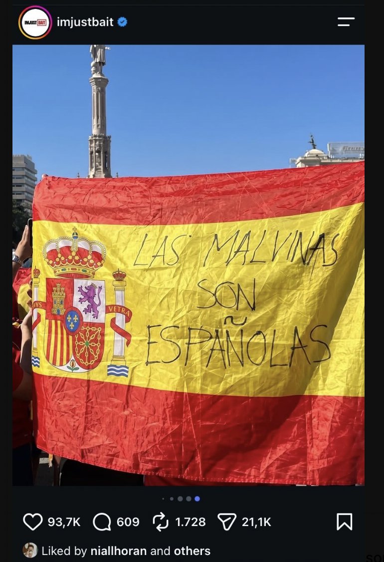 Picture of a flag that reads Las Malvinas Son Espanolas