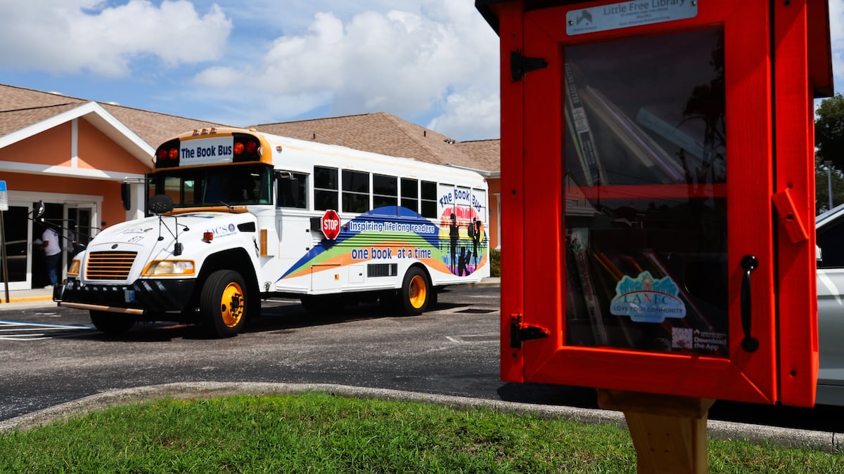 How this repurposed school bus helps Pinellas kids avoid summer reading loss