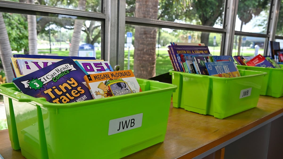 How this repurposed school bus helps Pinellas kids avoid summer reading loss