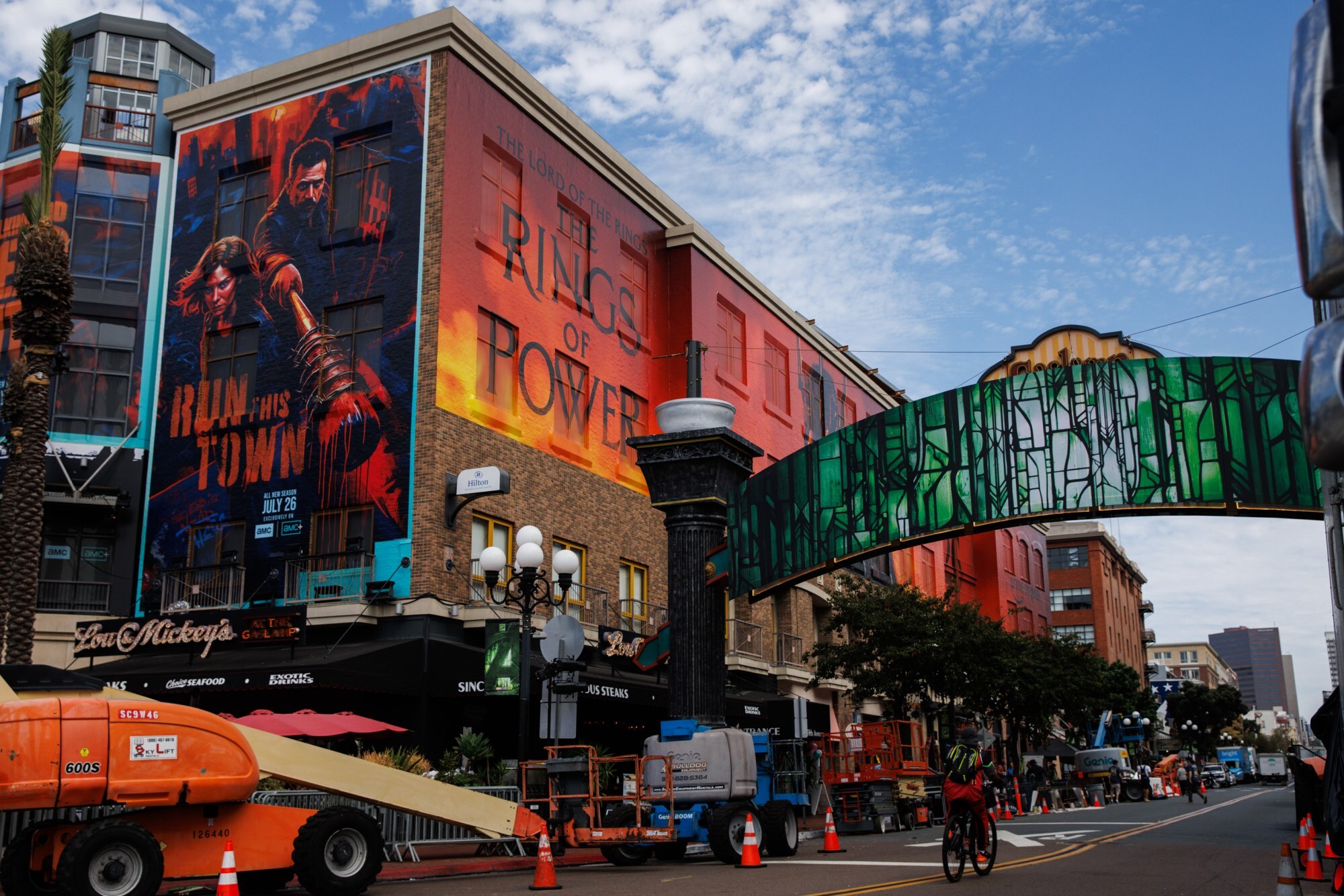 Colorful (and illegal) Comic-Con building wraps take over downtown San Diego