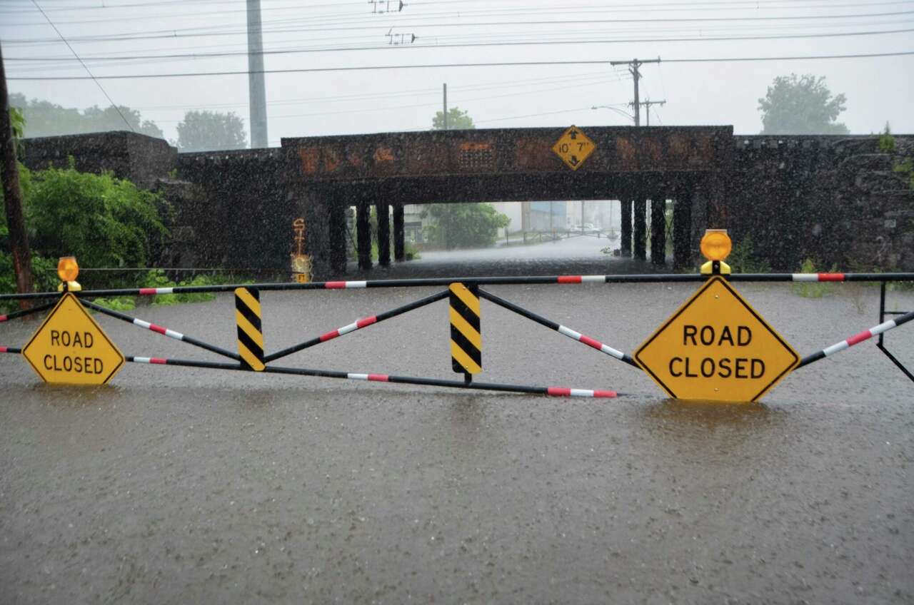 Nearly 3,000 CT power outages reported as thunderstorms hit the state Tuesday