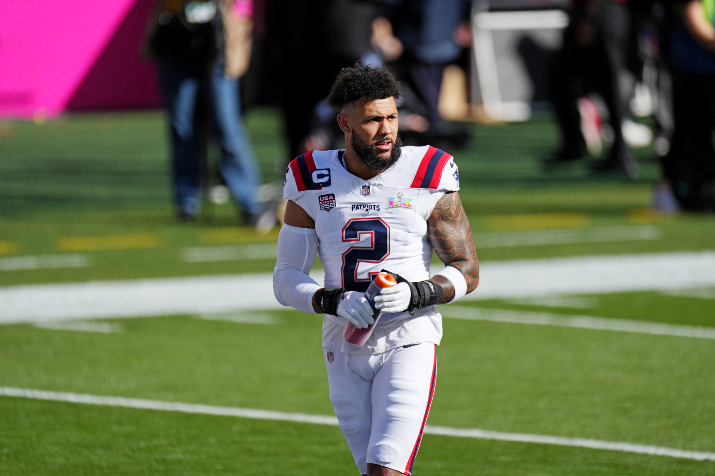 Patriots place three on injured lists including OLB Harold Landry