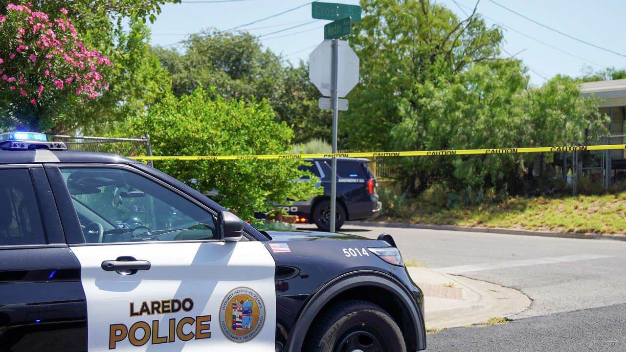 LPD: Fatal auto-pedestrian crash in south Laredo linked to reported burglary
