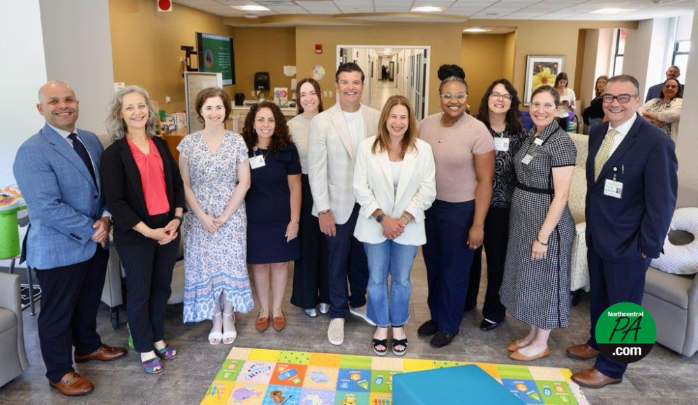 First Lady Shapiro, Secretary of Health Bogen highlight $5.2M in Pa. budget to protect moms, babies