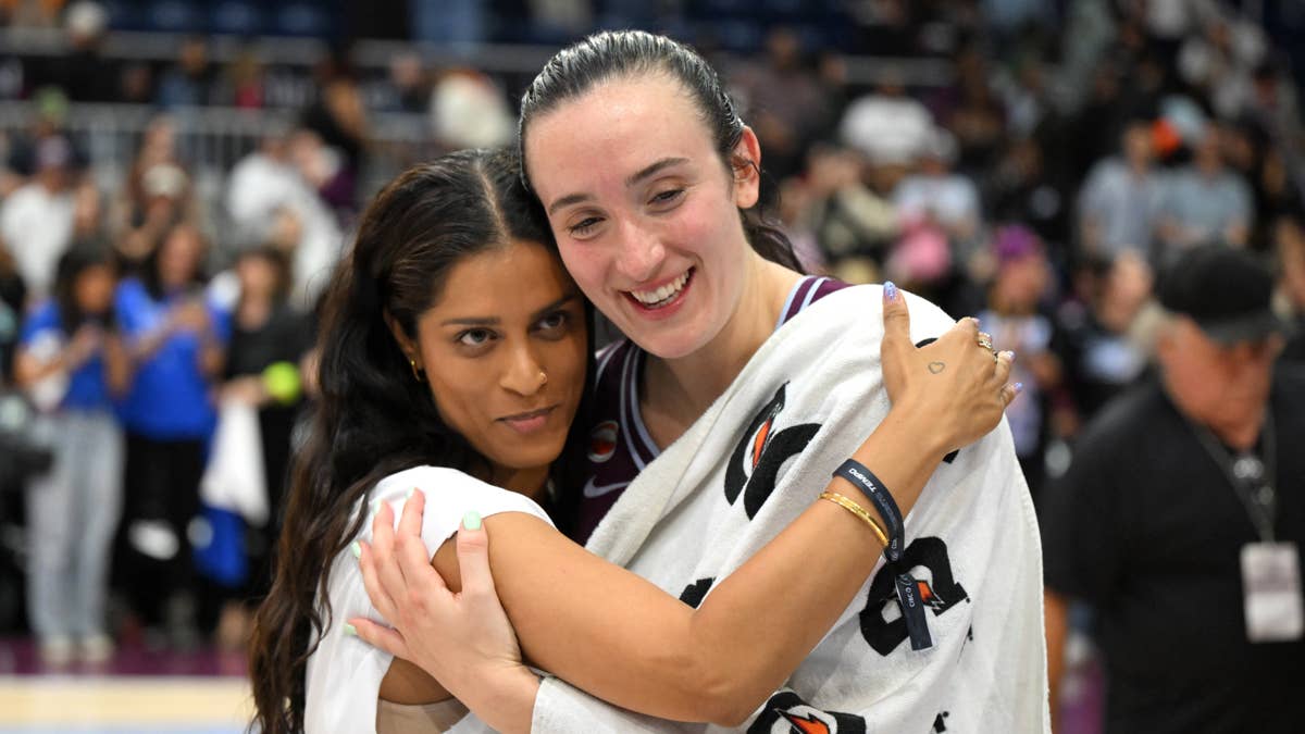 toronto-tempo-guard-marina-mabrey-3-is-embraced-by-television-personality-lilly-singh