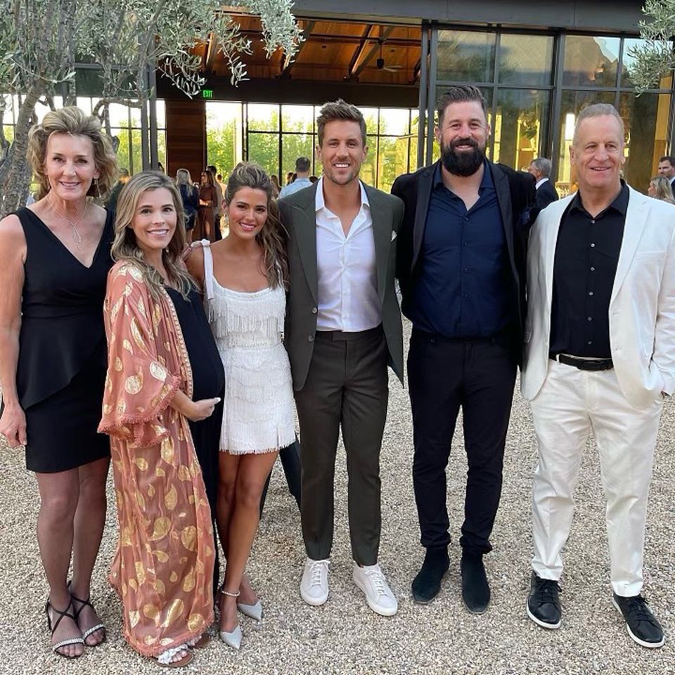 Darla Rodgers, Aimee Rodgers, Jojo Fletcher, Jordan Rodgers, Luke Rodgers, and Ed Rodgers, via Luke Rodgers’ Instagram