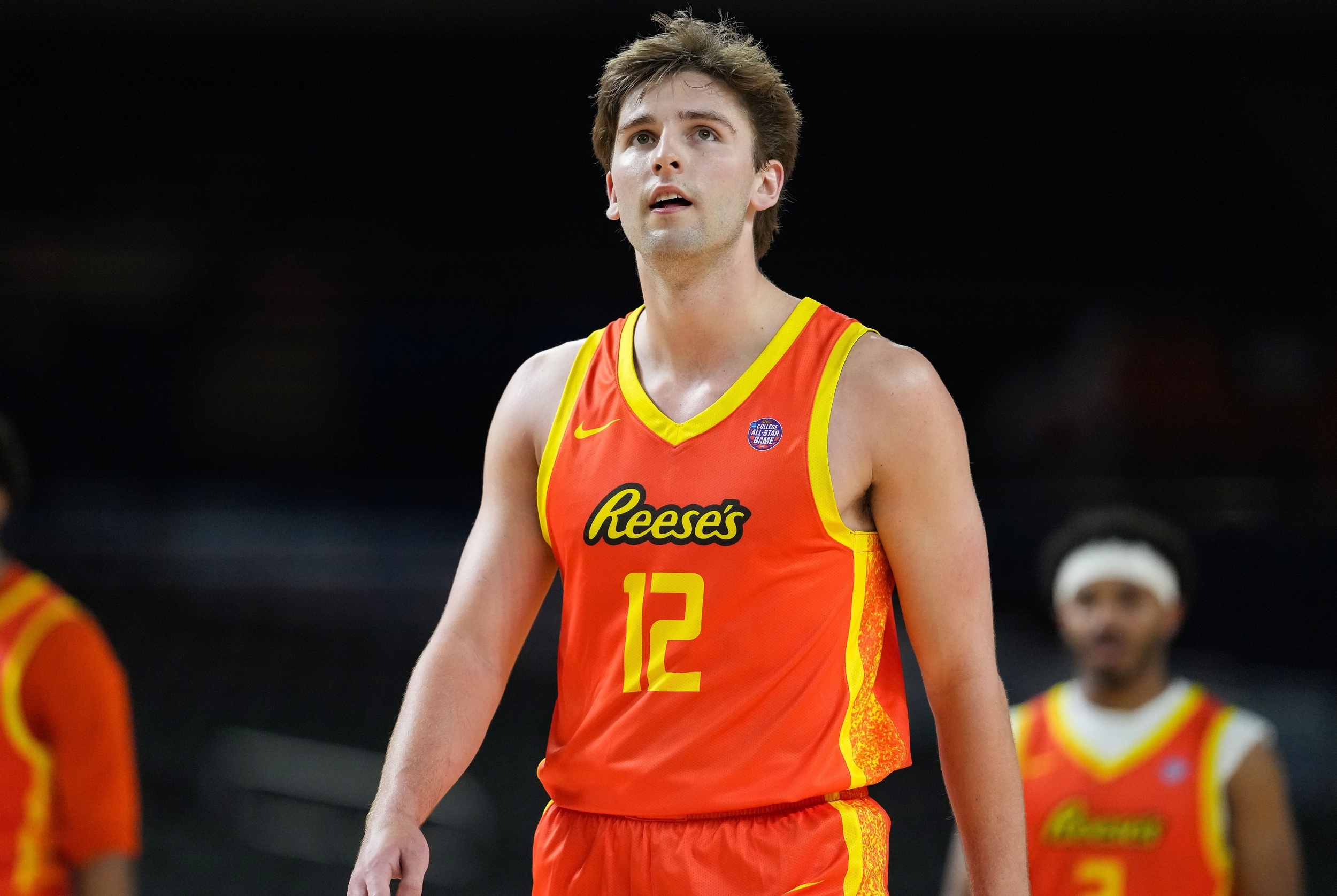 Lakers waive Peter Suder