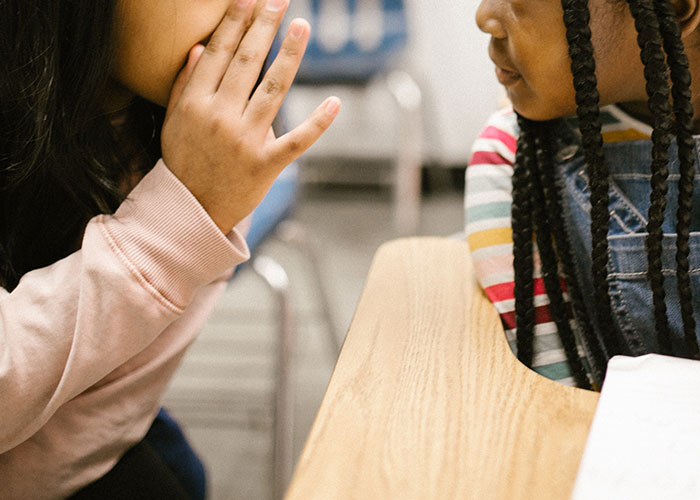 29 Bizarre School Rules That Sparked The Most Confusion Among Students