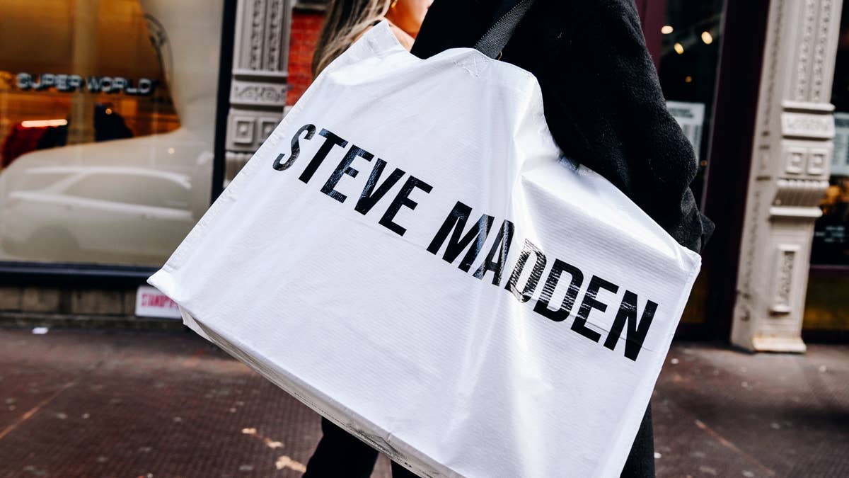 Steve Madden's jelly flats bring an iconic Y2K fashion trend to your closet for less than $30