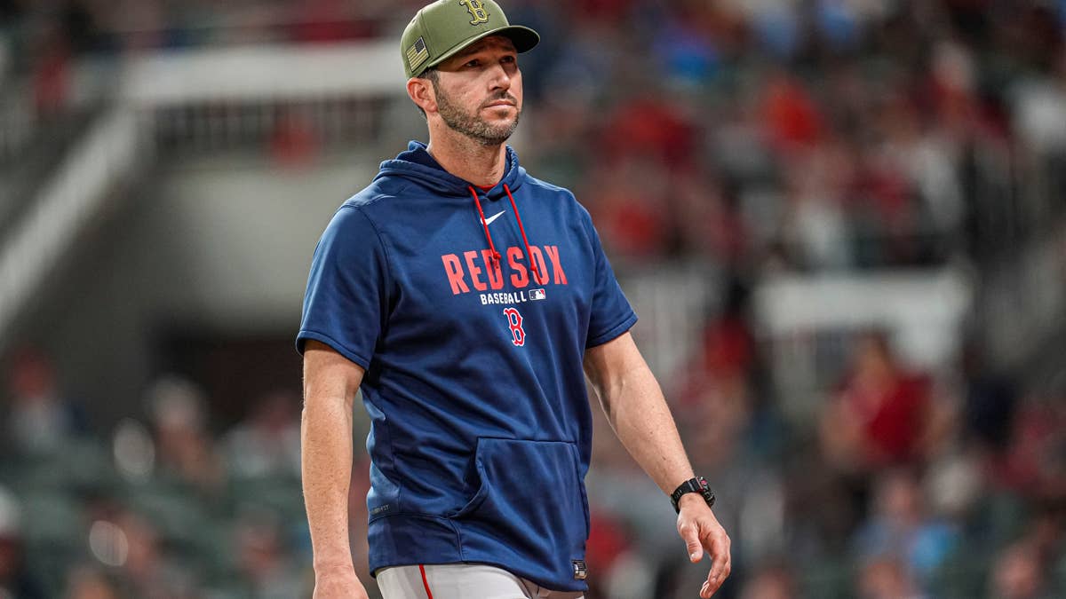 Red Sox recall Zack Kelly and place him on 60-day IL after 14th straight win