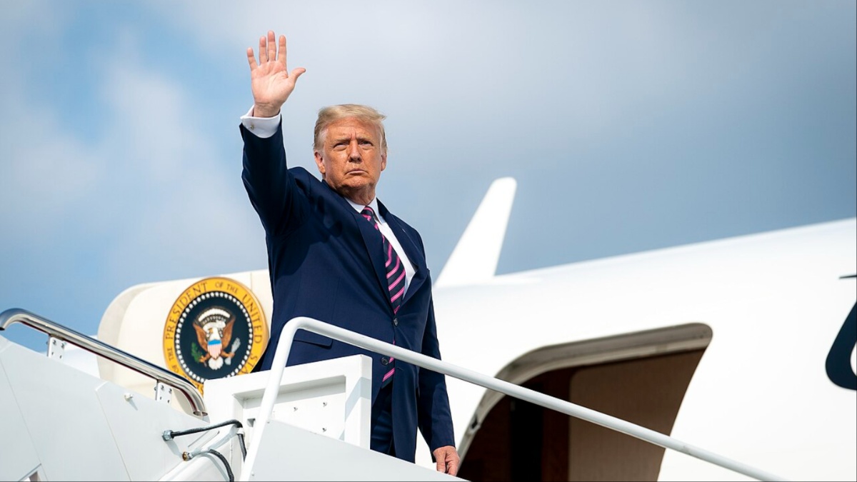 Trump White House Roasted for ‘Tone-Deaf’ Planemaxxing Post Amid Military Deaths