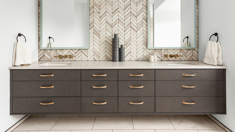 How To Deep Clean Your Bathroom And Keep It Clean
