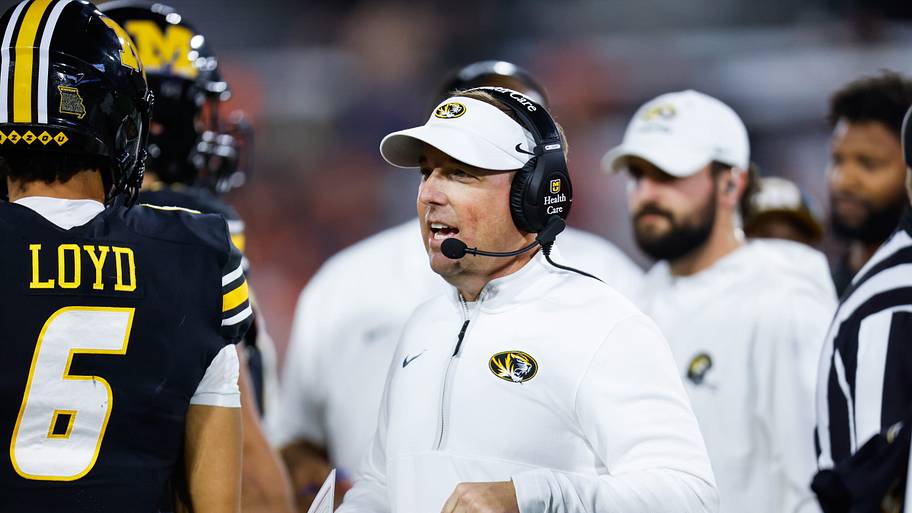 Missouri Tigers head coach Eli Drinkwitz