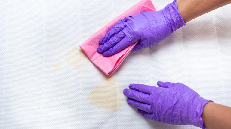 How Often Should You Really Be Cleaning Your Mattress? (& The Best Way ...