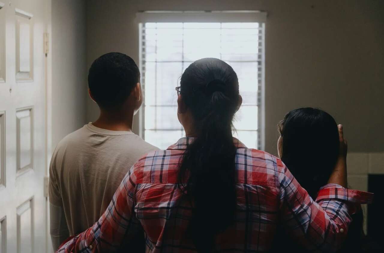 ICE arresting relatives who come to take custody of migrant children