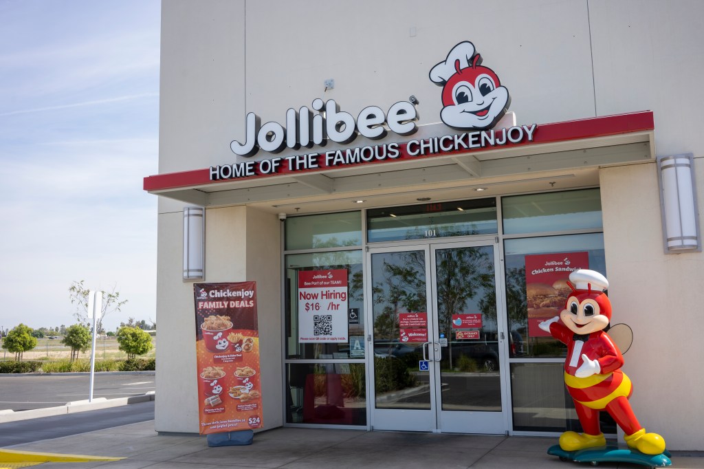entrance-jollibee-restaurant-delano-california-135095769