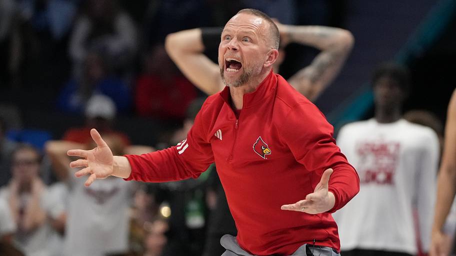 Pat Kelsey and Louisville are now battling Kentucky for elite 5-star Reese Alston