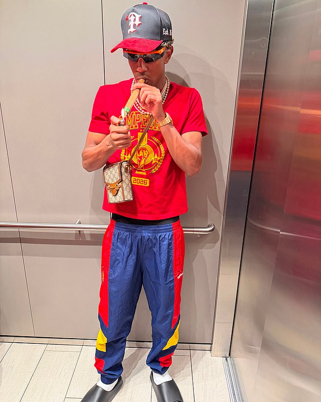 Yamal had previously enjoyed a cigar in the lift as he began his journey back to Spain