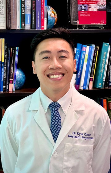 Kyle Chan, ‘23 MD, a resident physician in the Department of Ophthalmology at Northwestern Medicine. (CREDIT: Northwestern Medicine)