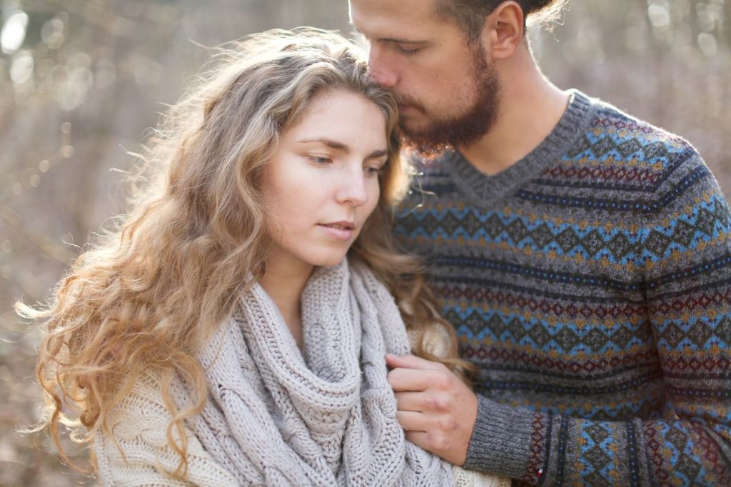 5 signs your relationship anxiety may be something deeper