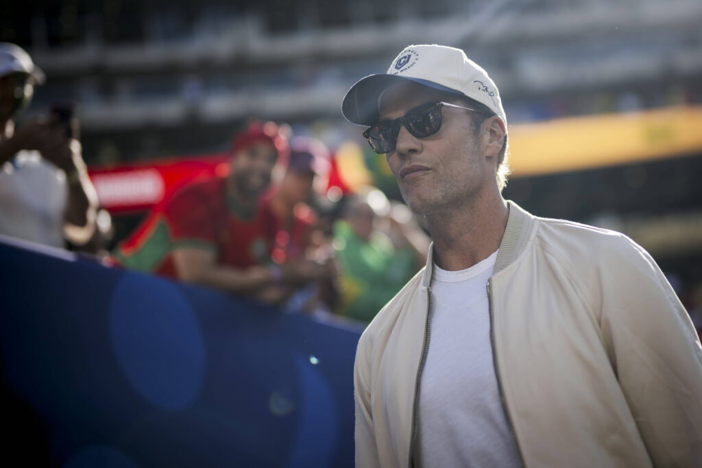 NFL QB coach takes indirect dig at Tom Brady amid WWE feud