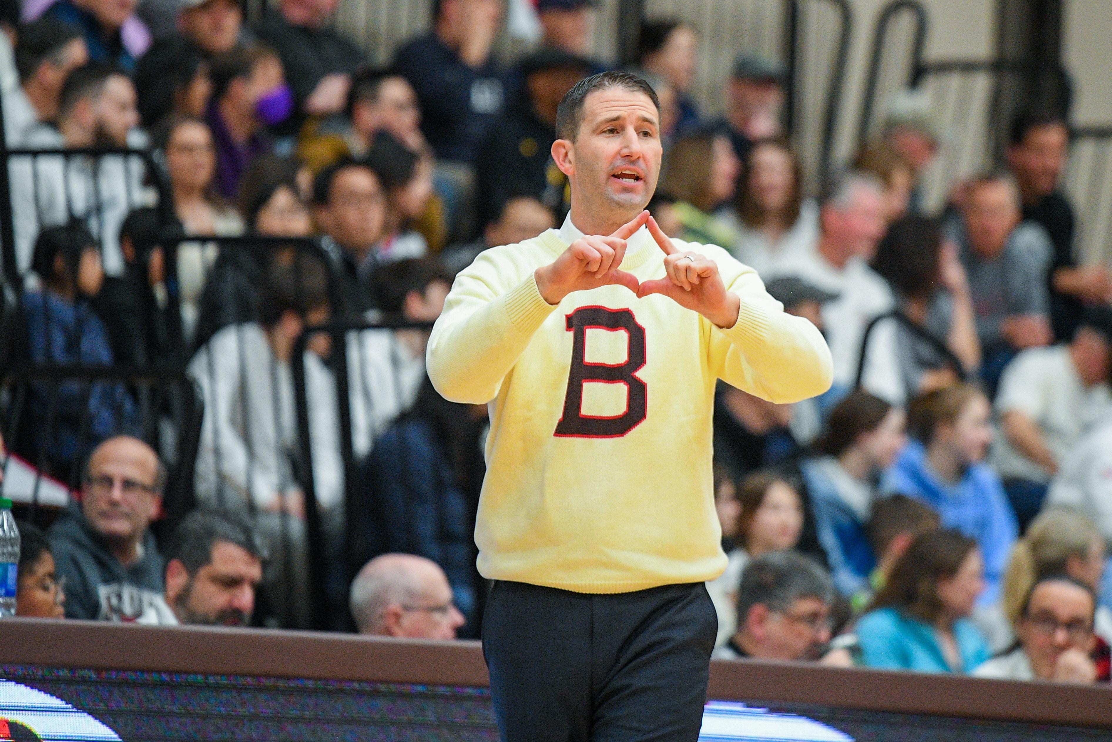 Meet new Michigan men’s basketball assistant coach Mike Martin