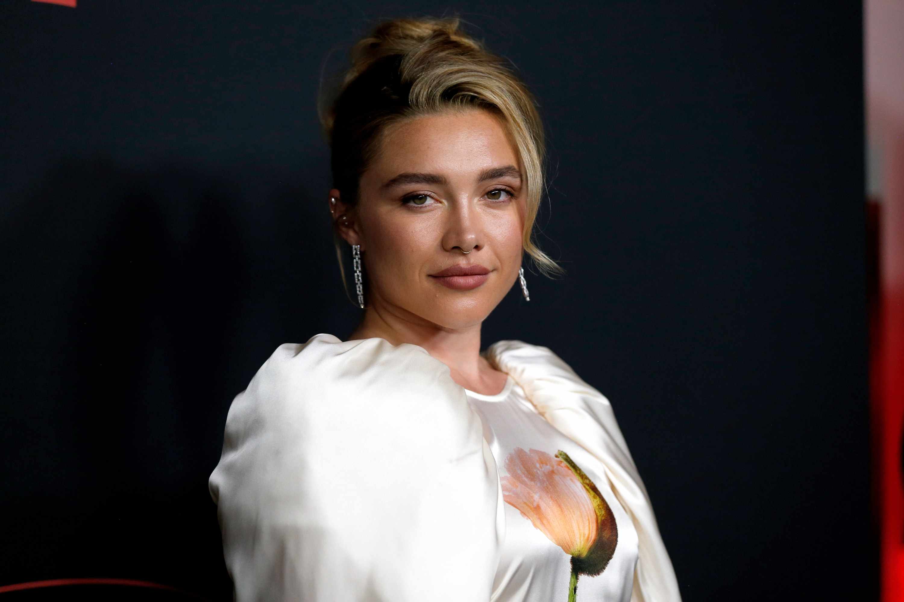 Florence Pugh shows off rumored engagement ring during rare, loved-up outing with Finn Cole