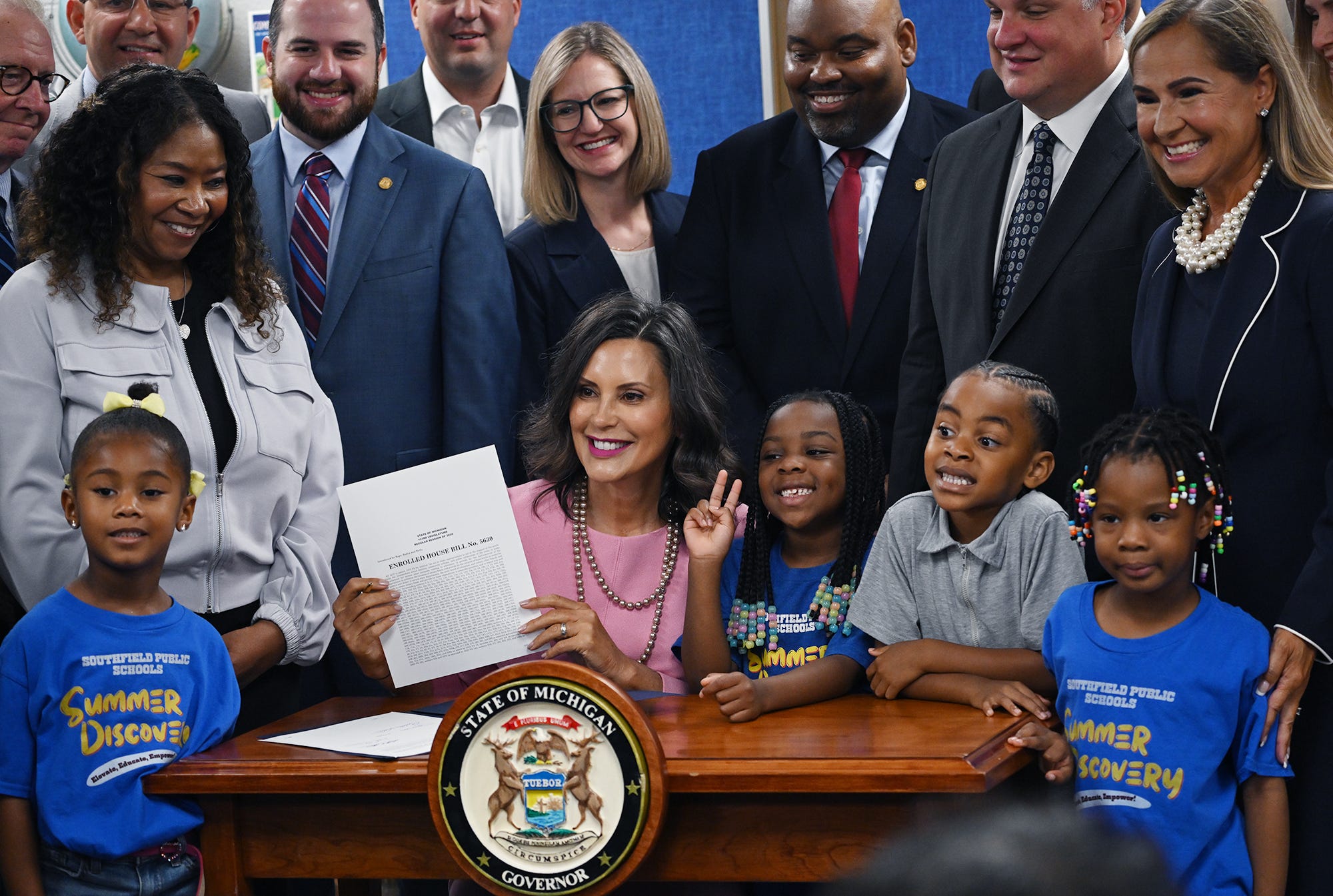 Group: New state budget has $600M shortfall. State: We're shifting cash