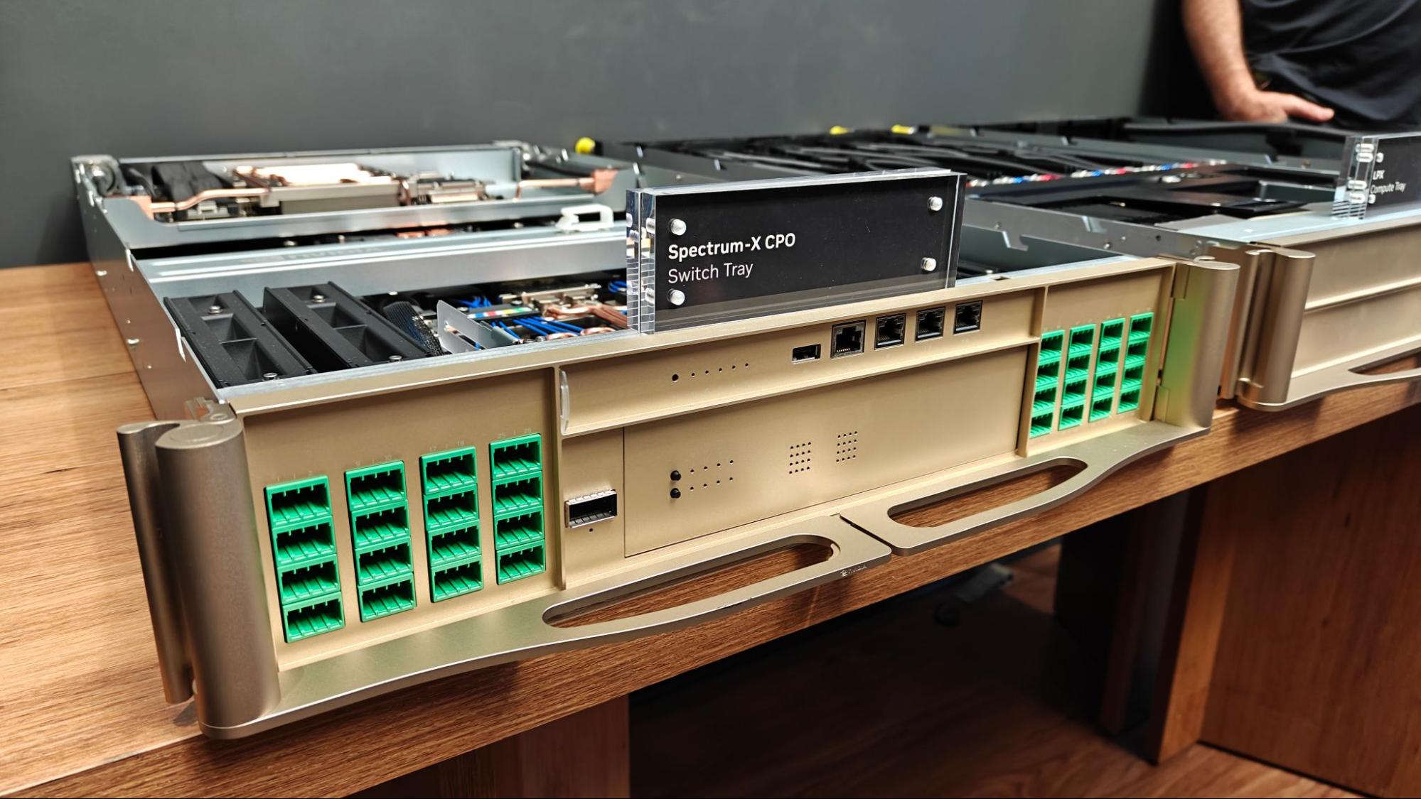 Spectrum-X CPO tray close up
