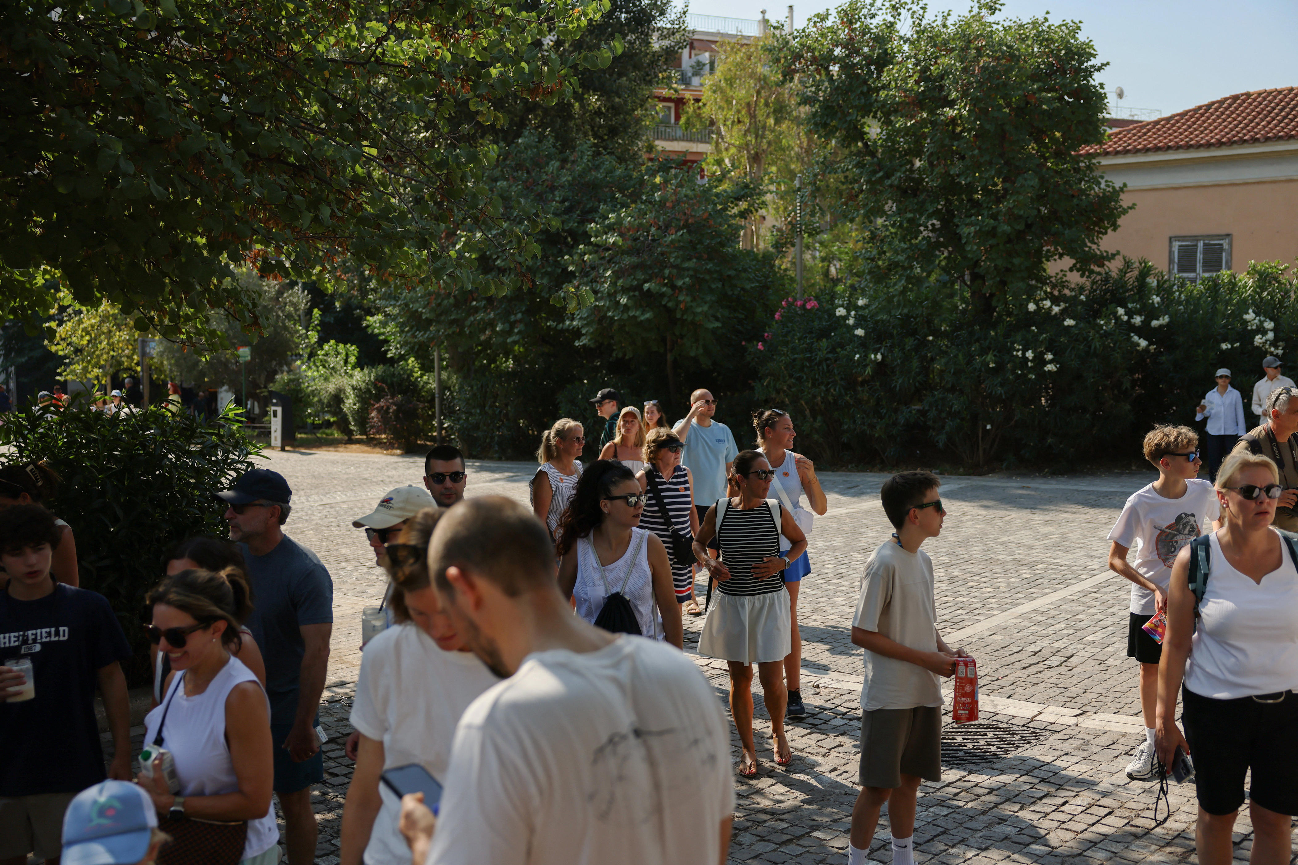 2 American tourists injured in stabbing near Acropolis in Athens