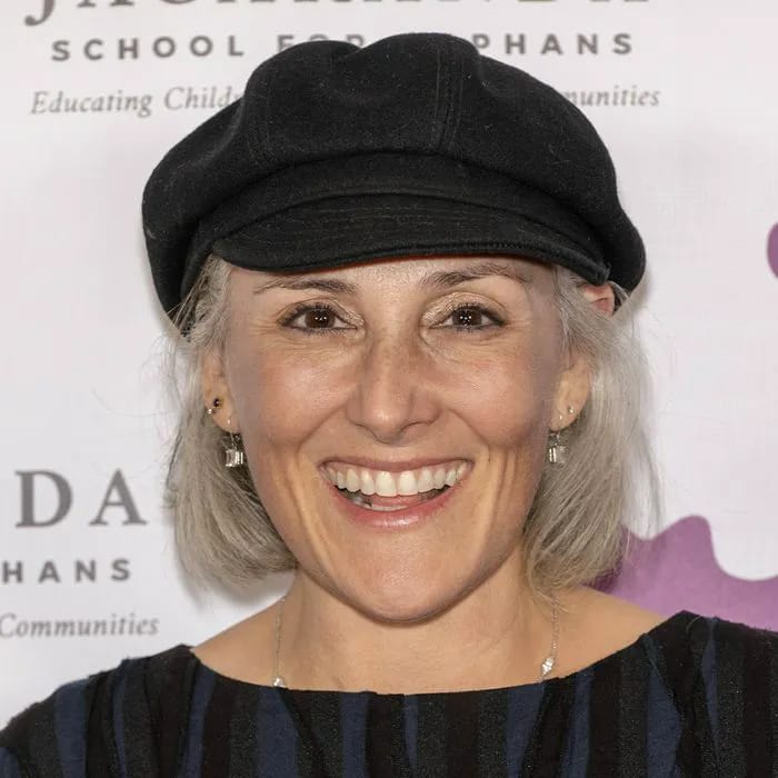 Ricki Lake shows off facelift results 2 years later on Instagram