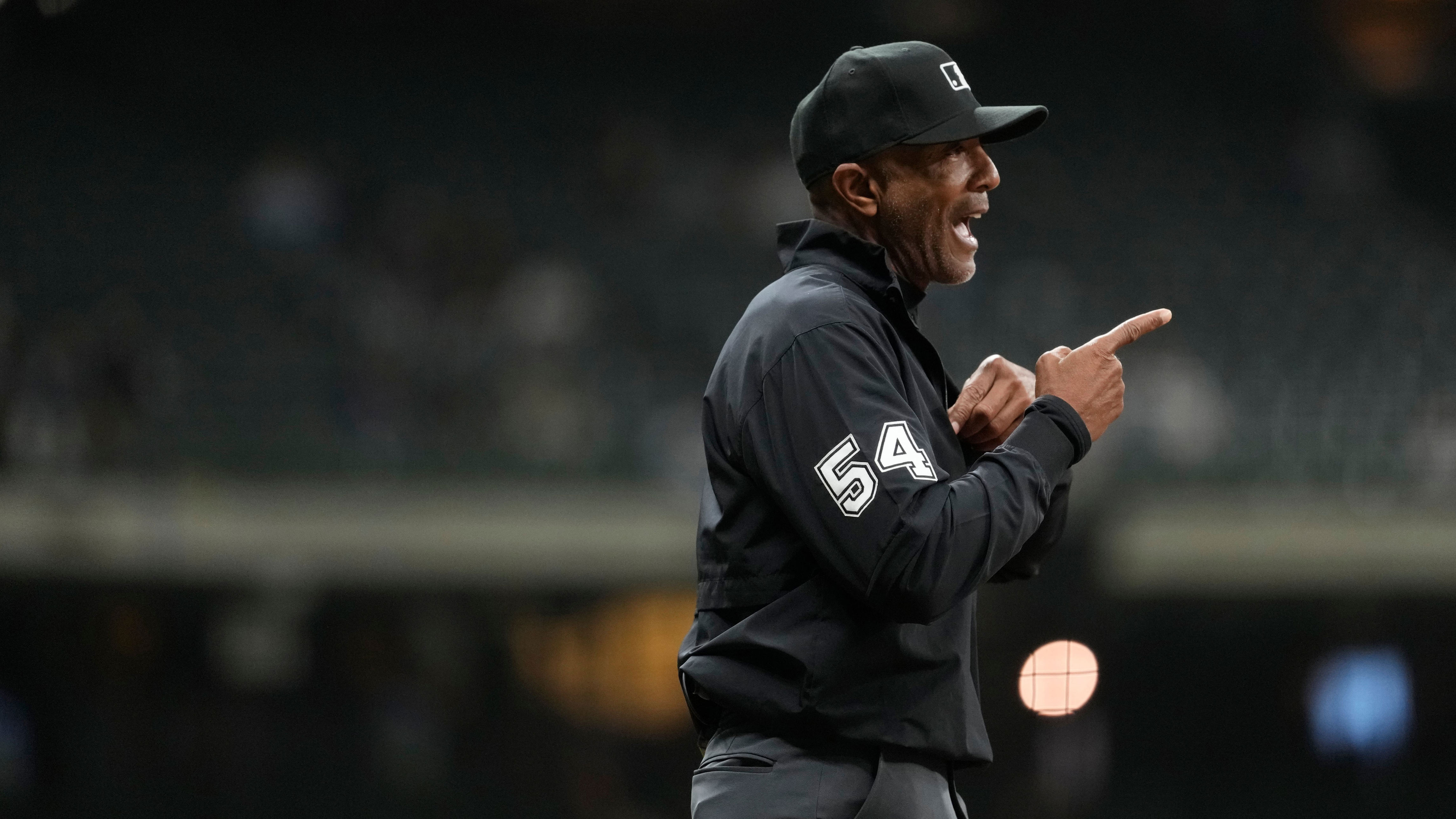 Robot reversals show clear trend about older umps