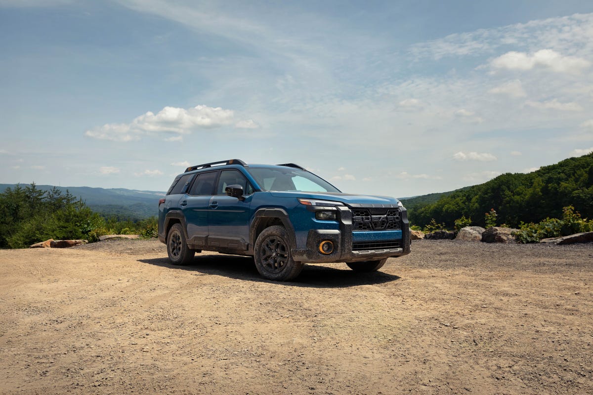 2026-soft-roader-comparison-2026-outback-passport-sante-fe-33.jpg