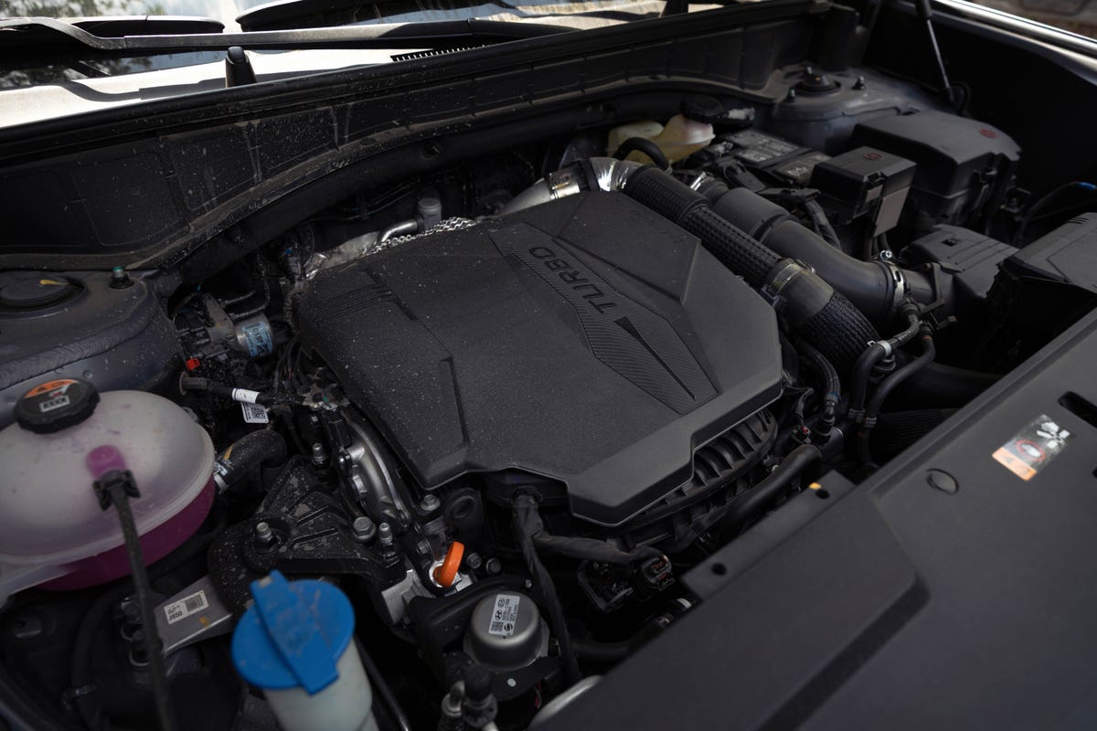 2026 Honda Passport TrailSport Elite, 2026 Hyundai Santa Fe XRT, 2026 Subaru Outback Wilderness: Pics