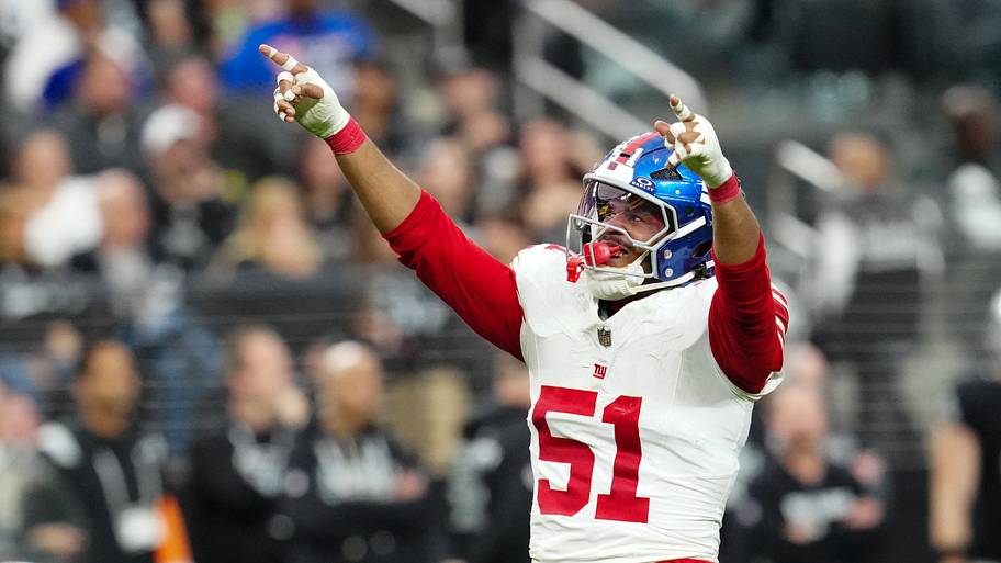 NFL.com predicts big second-year jumps for two Giants defenders