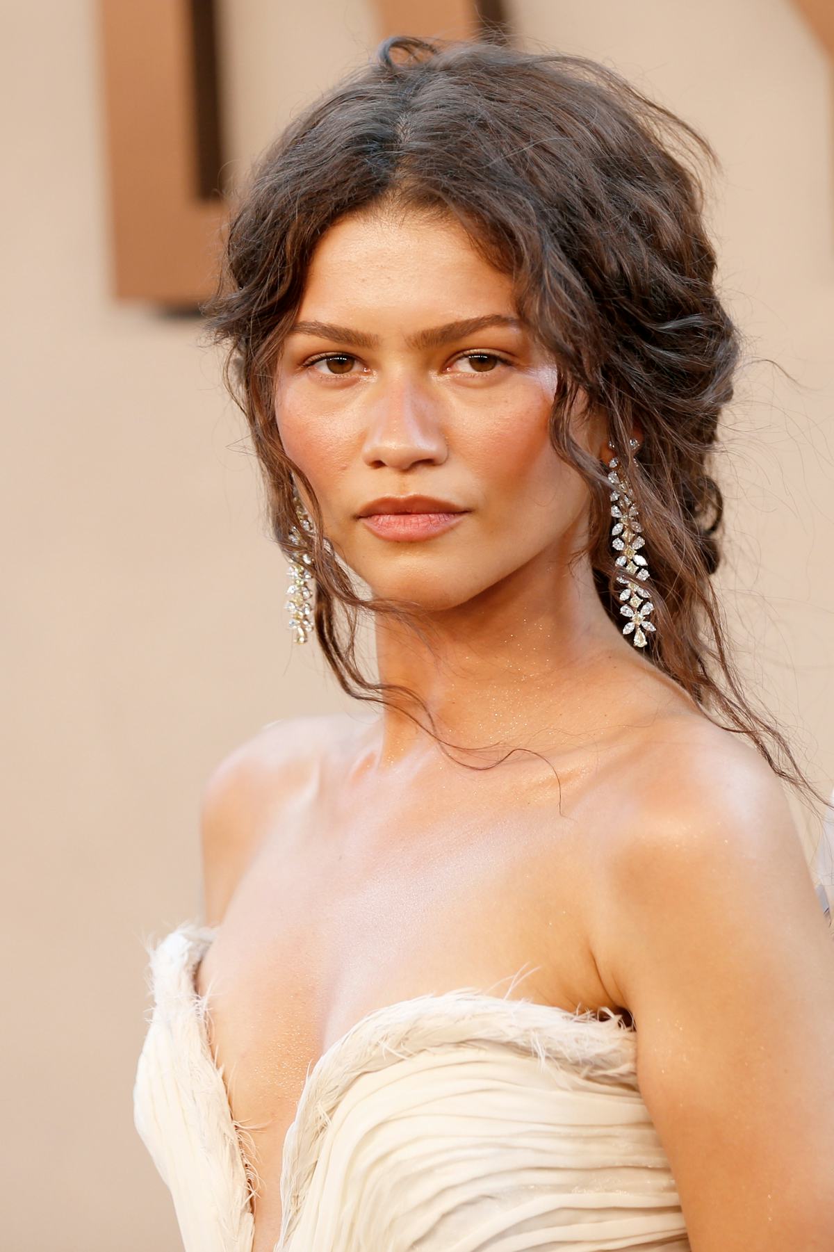 Zendaya's red eyeliner is the perfect subtle nod to Spider-Man