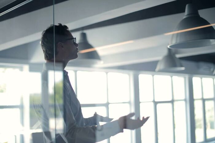 The Final Notice: 35 Absurd Resignation Stories People Remember